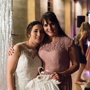 Meet your Posher, Angala